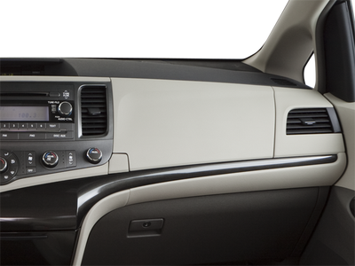 2013 Toyota Sienna LE 8 Passenger