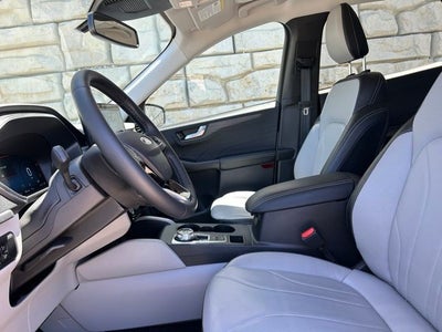 2025 Ford Escape Plug-In Hybrid Base