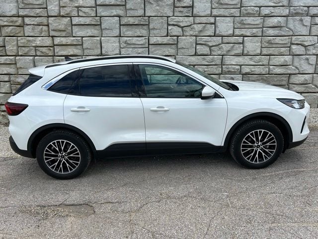 2023 Ford Escape Plug-In Hybrid Base