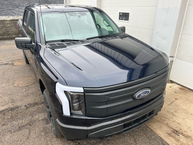 2023 Ford F-150 Lightning Pro