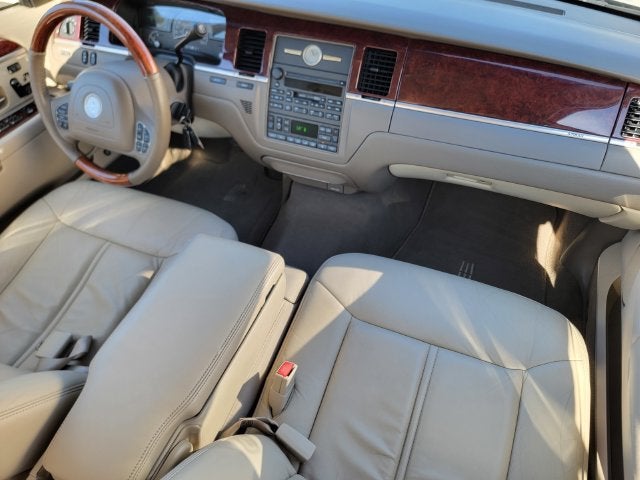 2004 Lincoln Town Car Ultimate