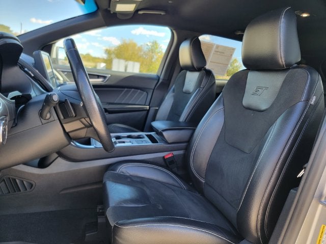 2022 Ford Edge ST