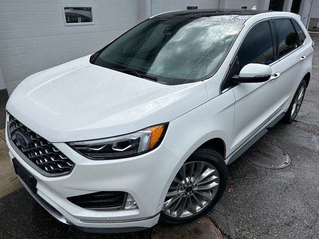 2020 Ford Edge Titanium