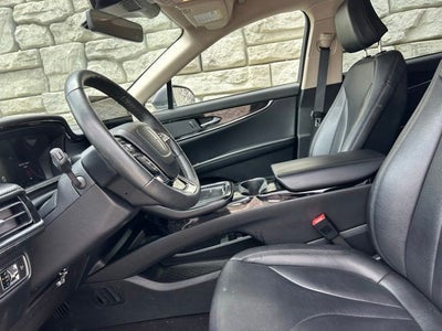 2022 Lincoln Nautilus Standard