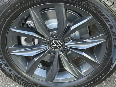 2024 Volkswagen Tiguan 2.0T SE