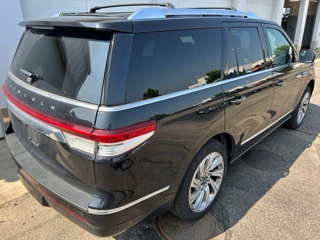 2024 Lincoln Navigator Premiere