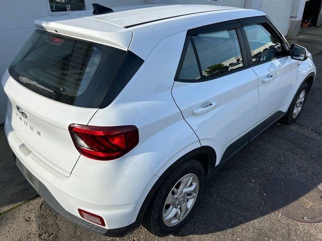 2022 Hyundai Venue SE