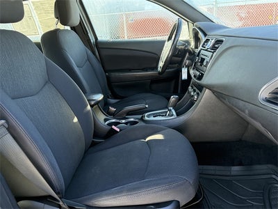 2013 Chrysler 200 Touring