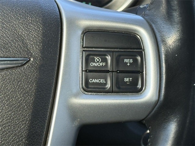 2013 Chrysler 200 Touring