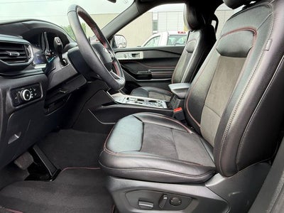 2024 Ford Explorer ST-Line