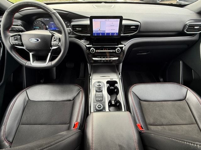 2024 Ford Explorer ST-Line