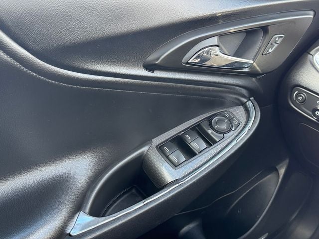 2017 Chevrolet Malibu LT 1LT