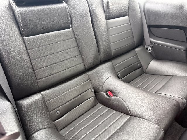 2011 Ford Mustang V6 Premium