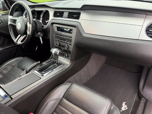 2011 Ford Mustang V6 Premium