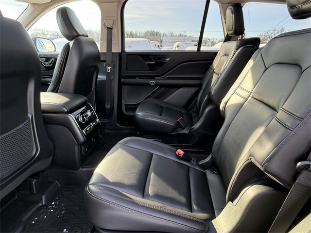 2023 Lincoln Aviator Standard