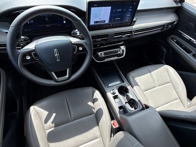 2025 Lincoln Corsair Premiere