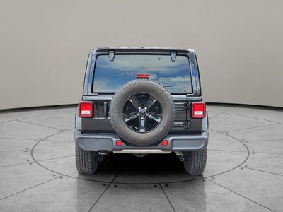 2022 Jeep Wrangler Unlimited Sahara Altitude