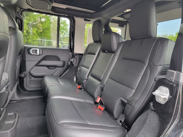 2022 Jeep Wrangler Unlimited Sahara Altitude