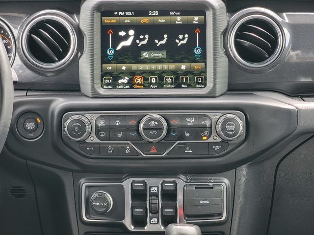 2022 Jeep Wrangler Unlimited Sahara Altitude