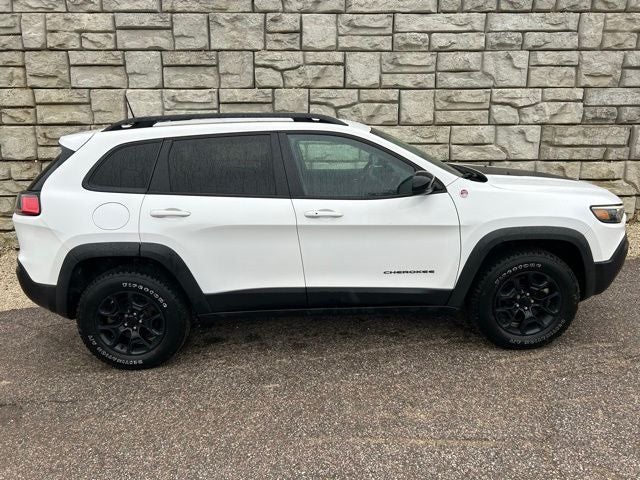 2022 Jeep Cherokee Trailhawk