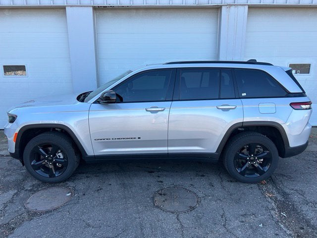 2023 Jeep Grand Cherokee Altitude X
