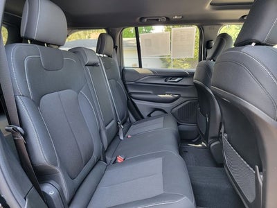 2024 Jeep Grand Cherokee Laredo