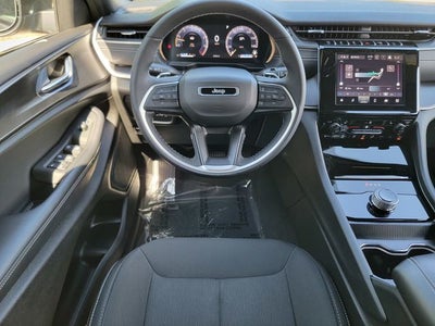2025 Jeep Grand Cherokee Laredo X