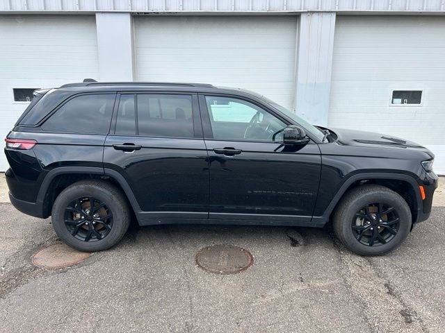2025 Jeep Grand Cherokee Altitude X