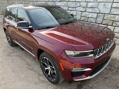 2022 Jeep Grand Cherokee Summit