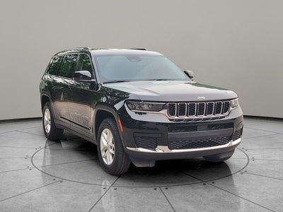 2022 Jeep Grand Cherokee L Laredo