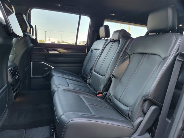 2024 Jeep Wagoneer L Base