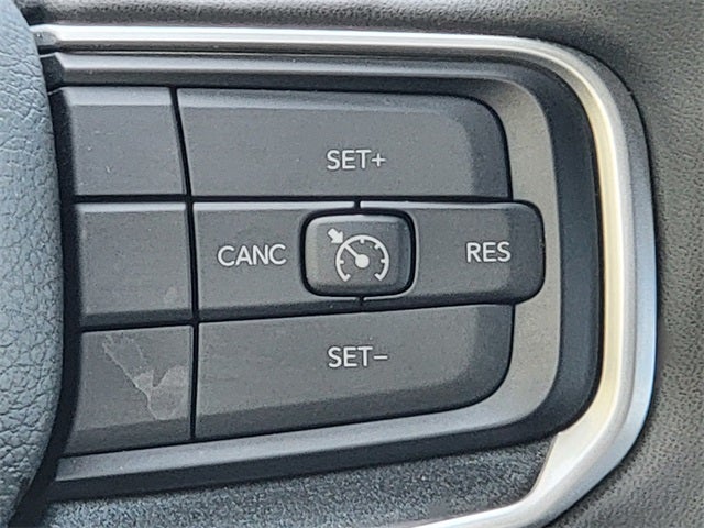 2024 Jeep Wagoneer L Base