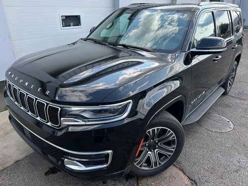 2023 Jeep Wagoneer Base
