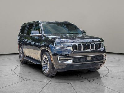2023 Jeep Wagoneer Base