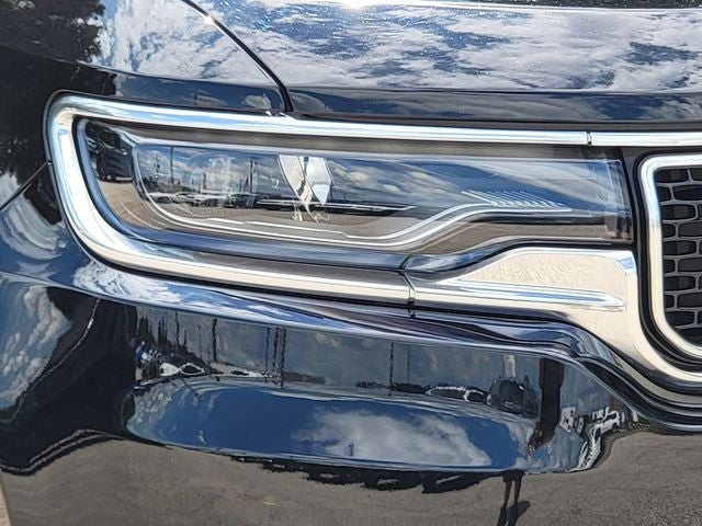2023 Jeep Wagoneer Base