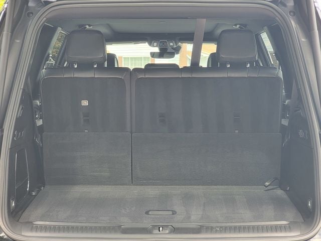 2023 Jeep Wagoneer Base