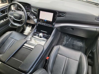 2023 Jeep Wagoneer Base