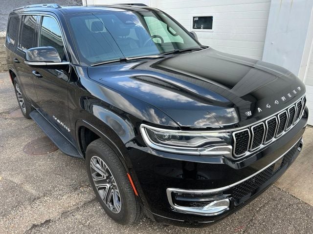 2023 Jeep Wagoneer Base