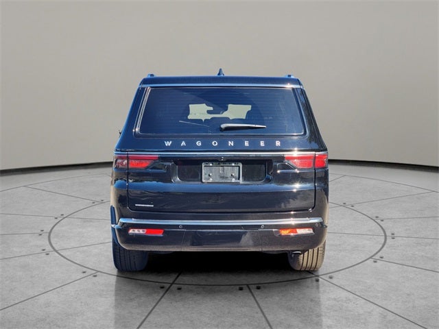 2023 Jeep Wagoneer Base