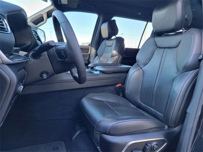 2023 Jeep Wagoneer Base