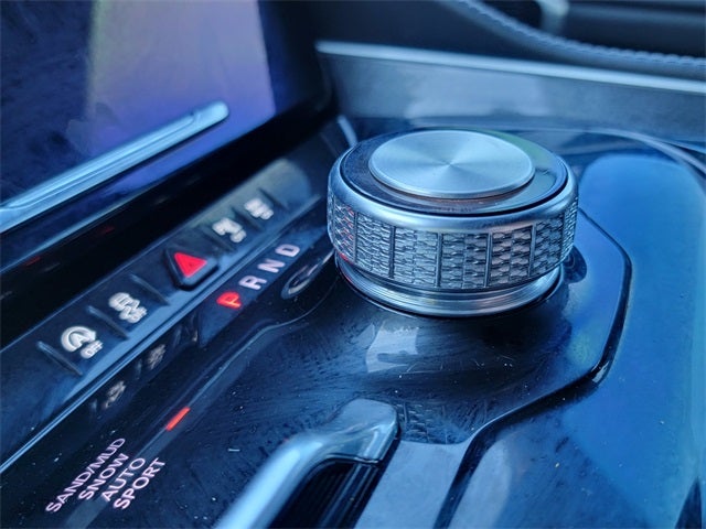 2023 Jeep Wagoneer Base