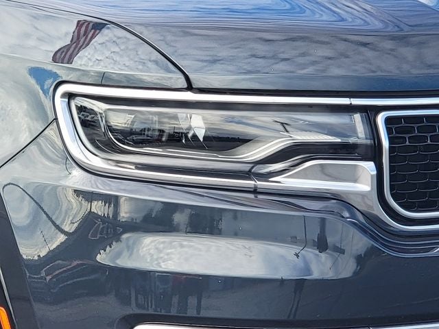2024 Jeep Wagoneer Base