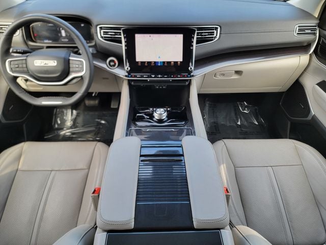 2024 Jeep Wagoneer Base