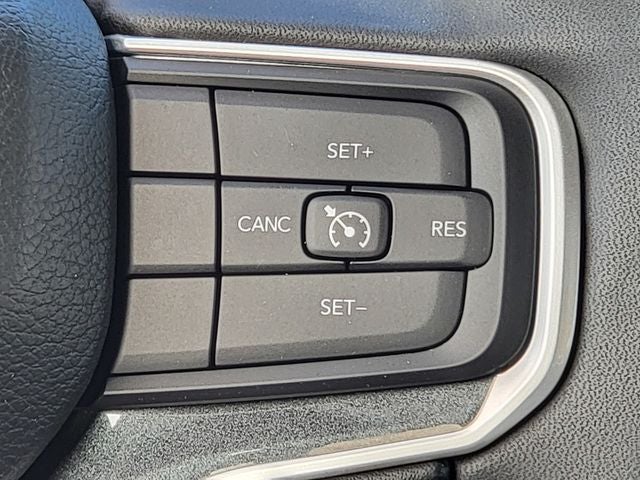 2024 Jeep Wagoneer Base