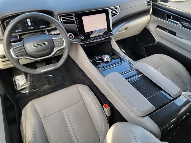 2024 Jeep Wagoneer Base