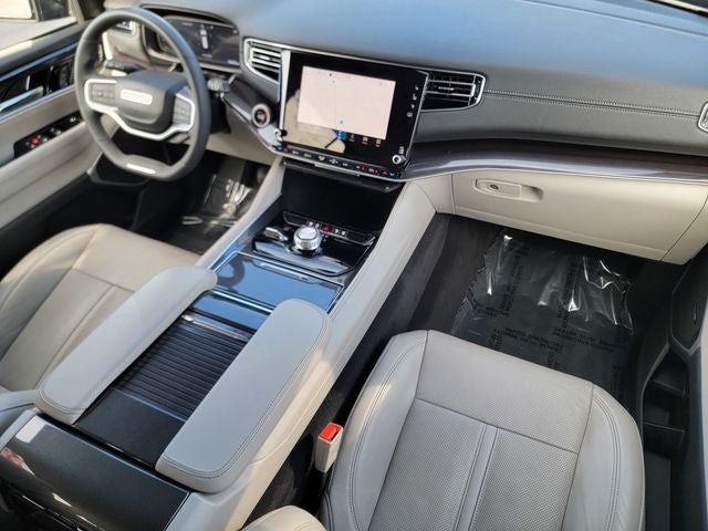 2024 Jeep Wagoneer Base