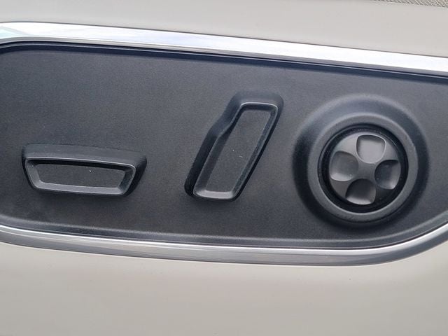 2024 Jeep Wagoneer Base