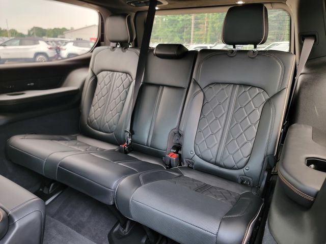 2023 Jeep Grand Wagoneer Series III