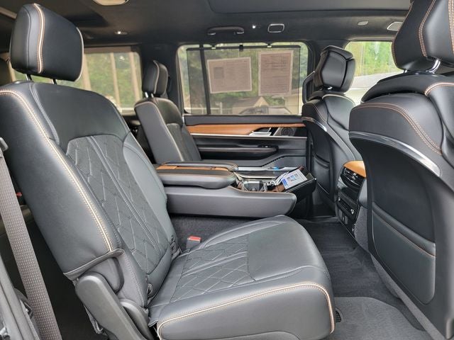2023 Jeep Grand Wagoneer Series III