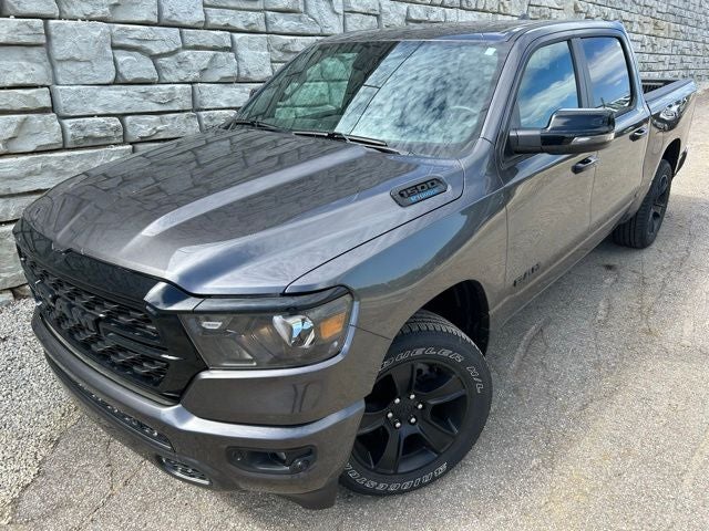 2024 RAM 1500 Big Horn/Lone Star 4x4 Crew Cab 5'7's photo
